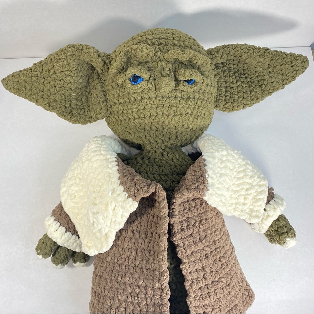 Star Wars YODA Handmade Crochet Thick Yarn Large Plush Stuff Toy; 23 Inch Tall